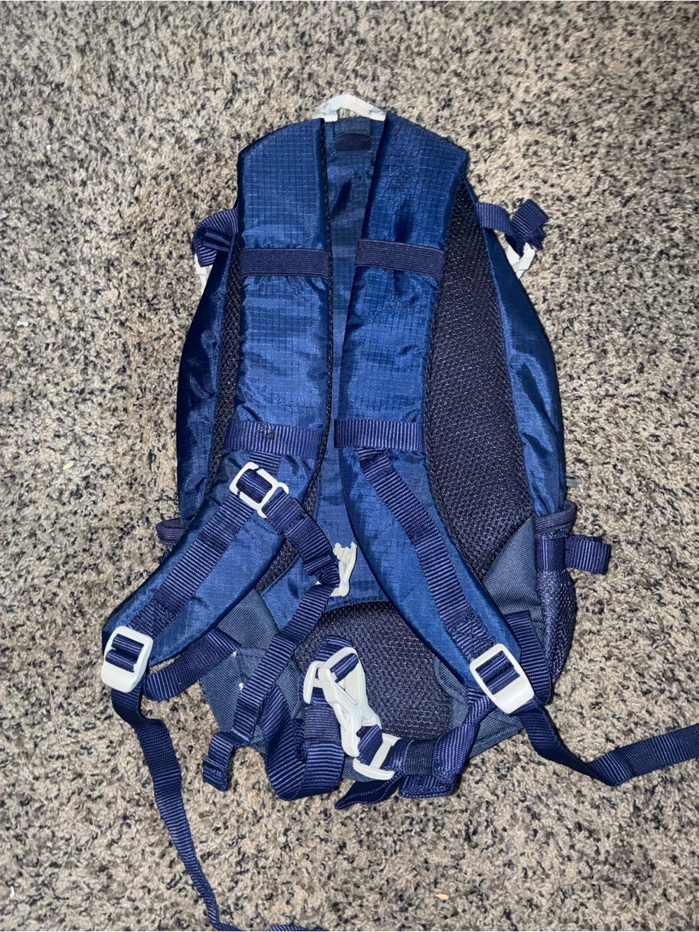 Ozark Trail Navy Blue Daypack Backpack - Picture 2 of 3